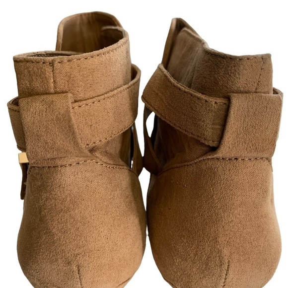 𝅺FOREVER 21 Slip-on Heels, 7 - Picture 5 of 10